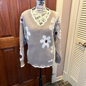Cozy Tan and White Daisy Sweater - medium